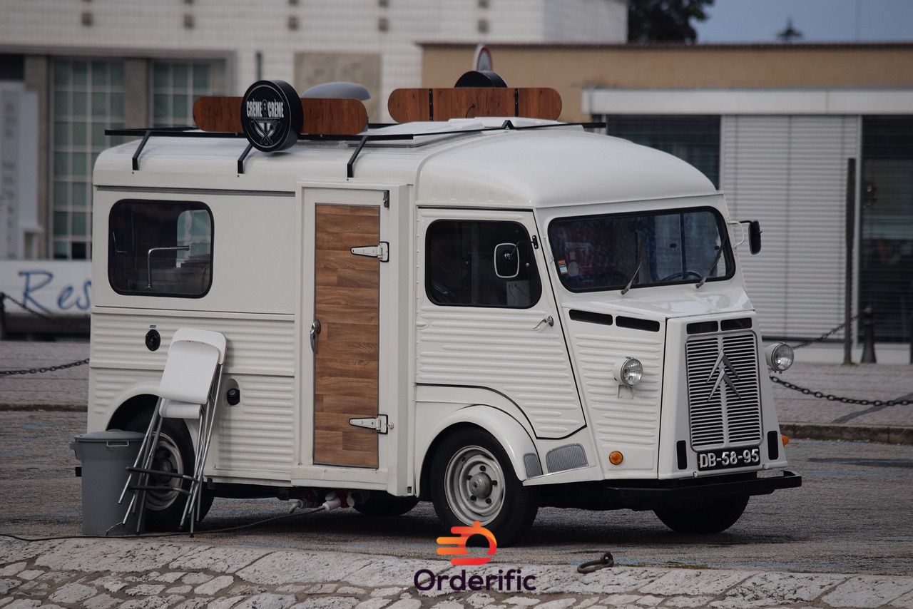 7 Food Truck Designs To Boost Your Local Business food truck designs